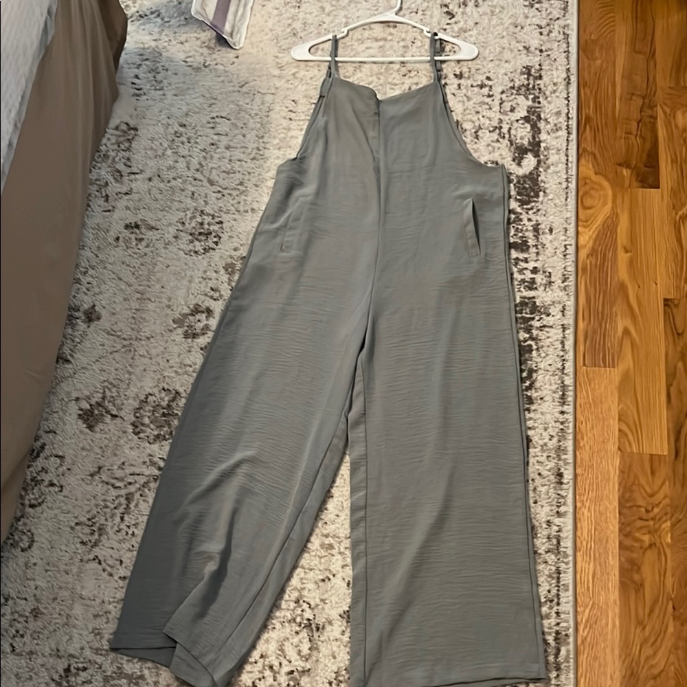SHEIN Stylish Gray Women's Jumpsuit